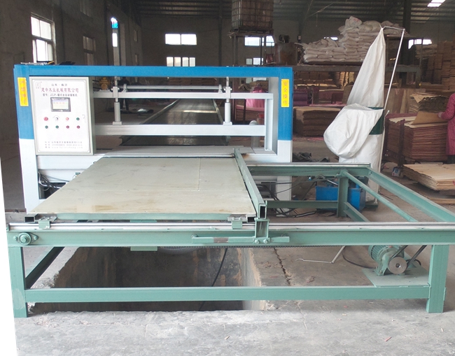 全自动锯切铺板机